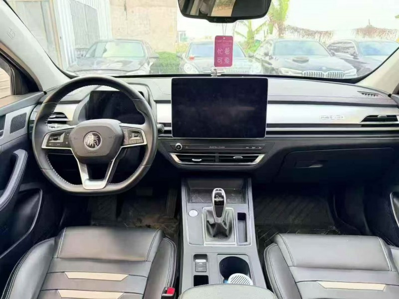 珠海19年比亚迪秦5