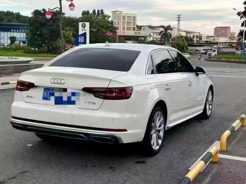 江门19年奥迪A4L7