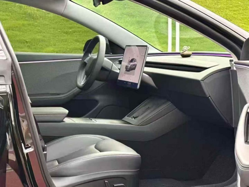 吉安24年特斯拉MODEL 33