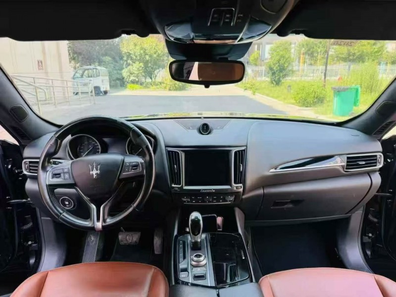 东营18年玛莎拉蒂Levante6