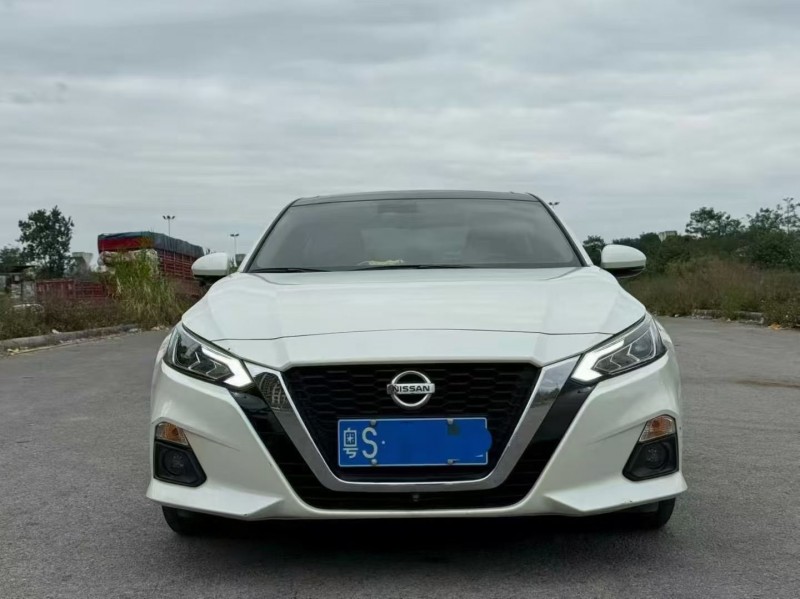 湛江22年日产天籁1