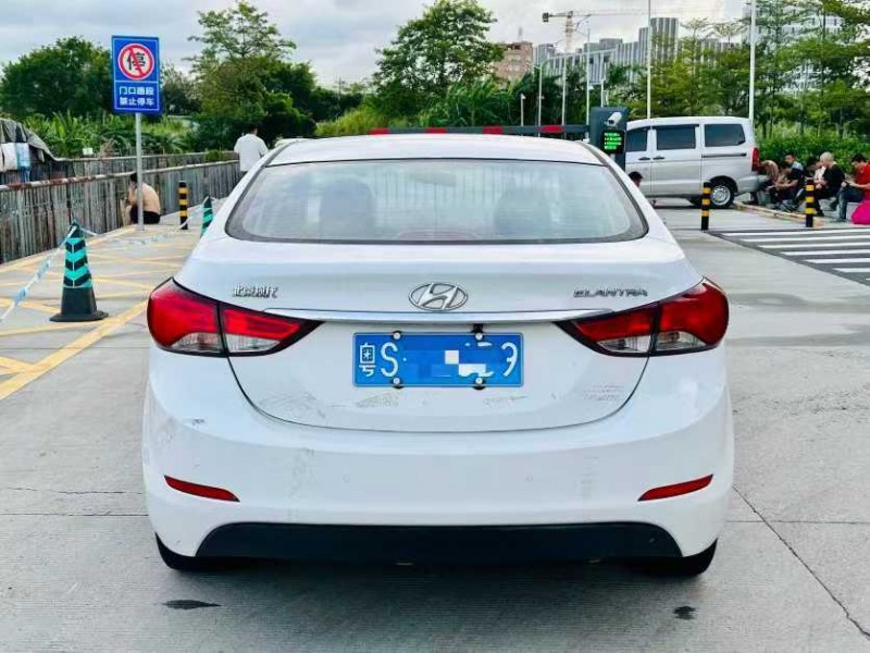 东莞17年现代朗动5