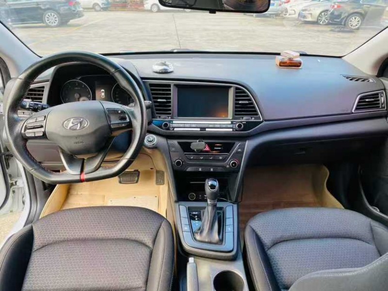 东莞19年现代领动6