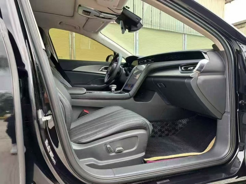 邵阳23年红旗H55