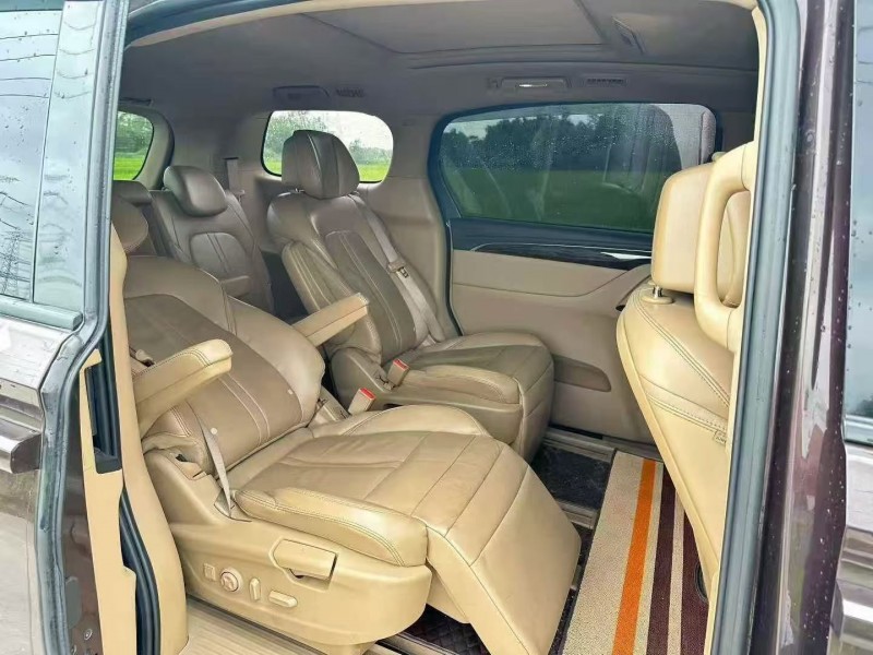 宁波17年别克GL86