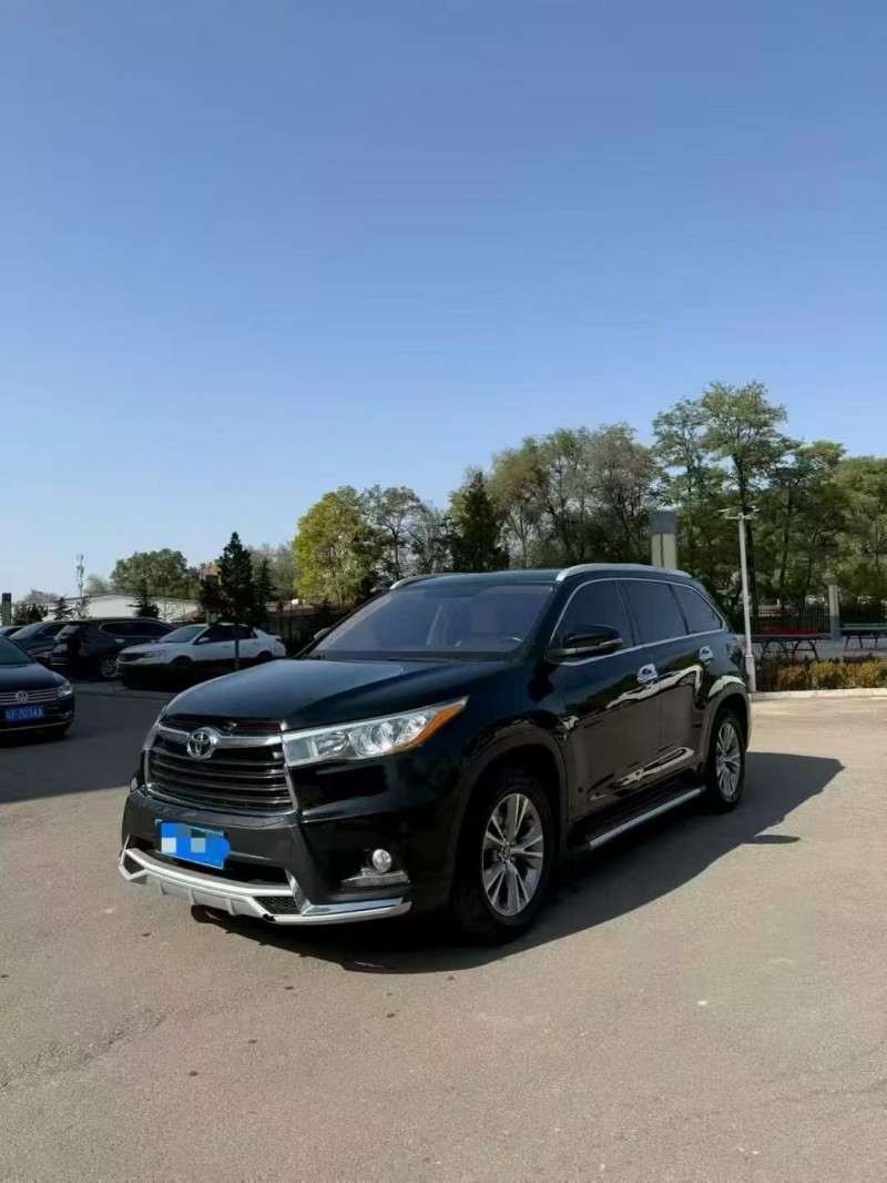 马鞍山16年丰田汉兰达3