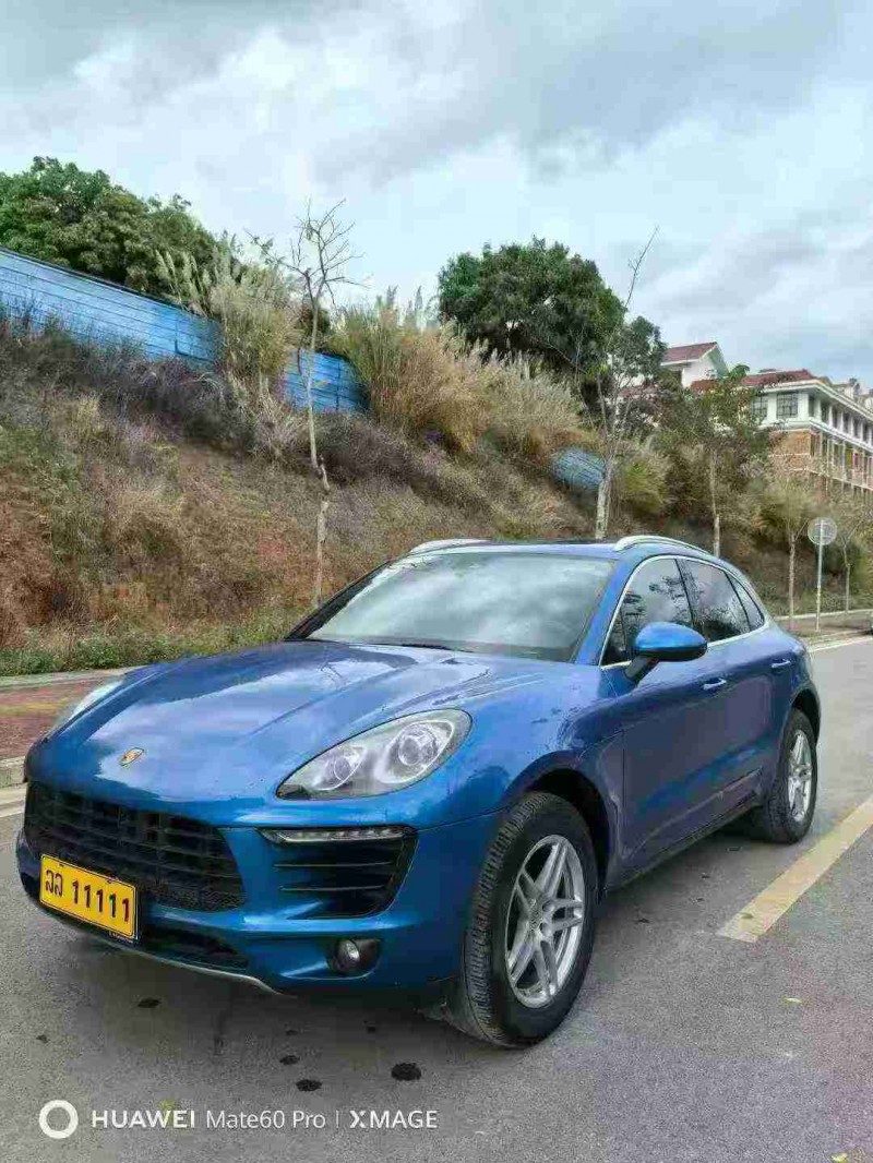 南宁17年保时捷Macan3