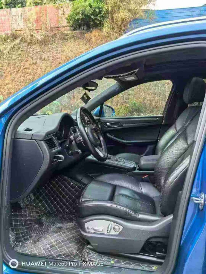 南宁17年保时捷Macan4