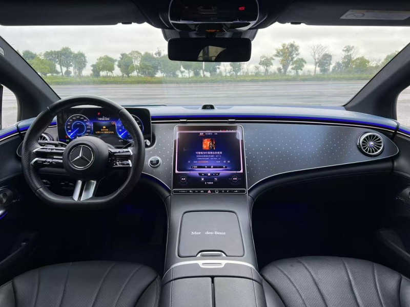 盐城23年奔驰EQE7