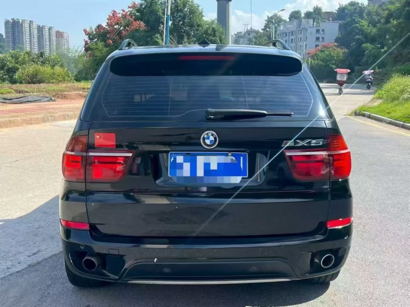 厦门13年宝马X58