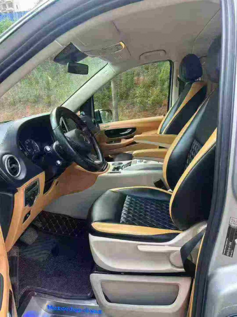 南宁20年奔驰威霆4