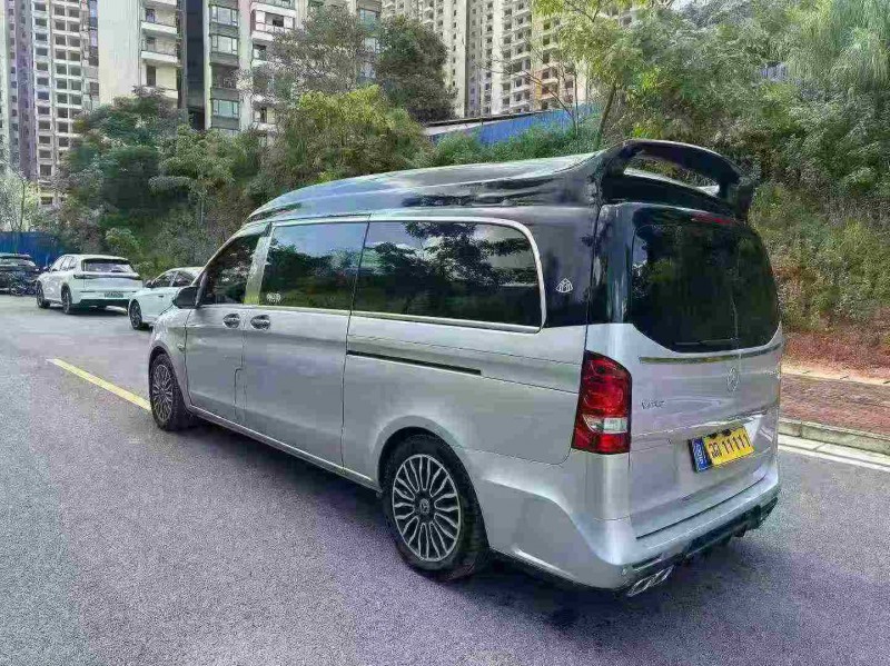 南宁20年奔驰威霆8