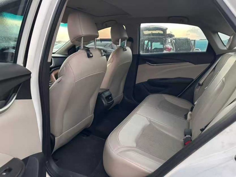 东莞17年别克英朗5