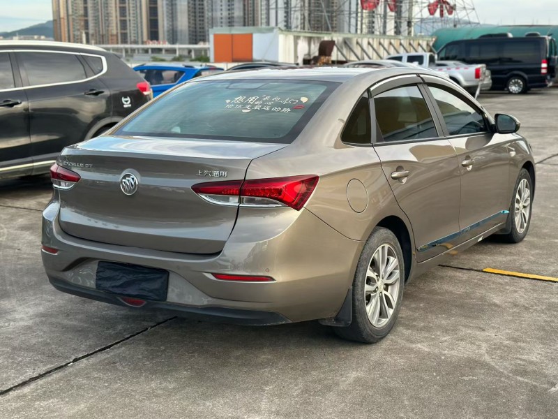 东莞21年别克英朗4