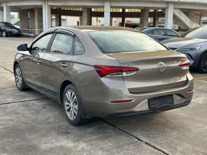 东莞21年别克英朗6