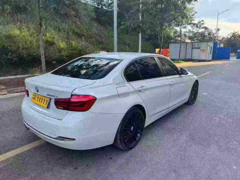 南宁19年宝马3系7