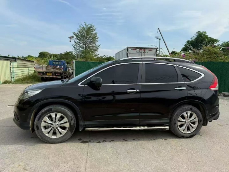 中山13年本田CRV8