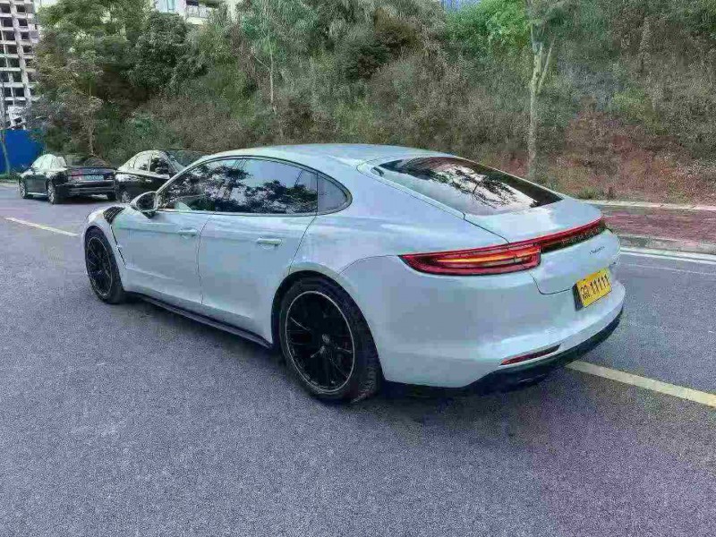 南宁17年保时捷帕拉梅拉7