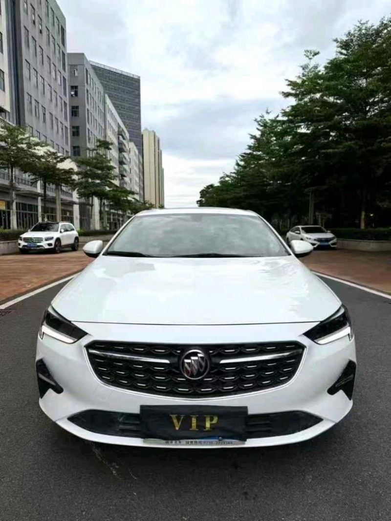 东莞21年别克君威1