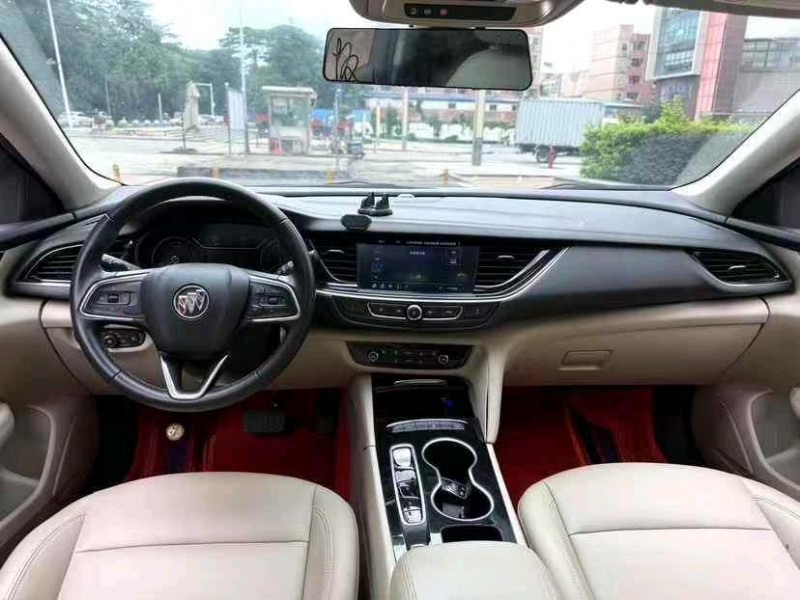 东莞21年别克君威7