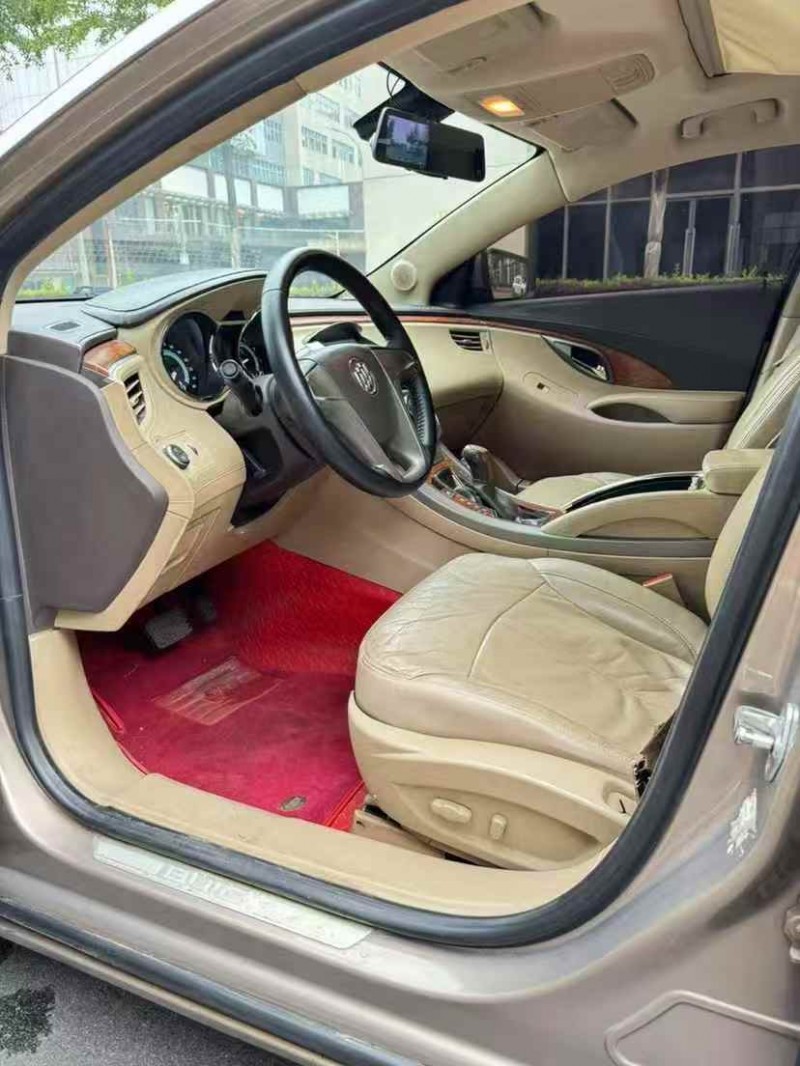 东莞11年别克君越3