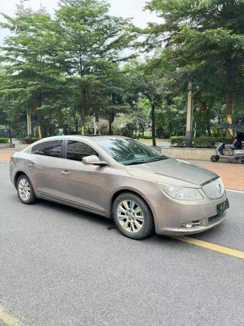 东莞11年别克君越5