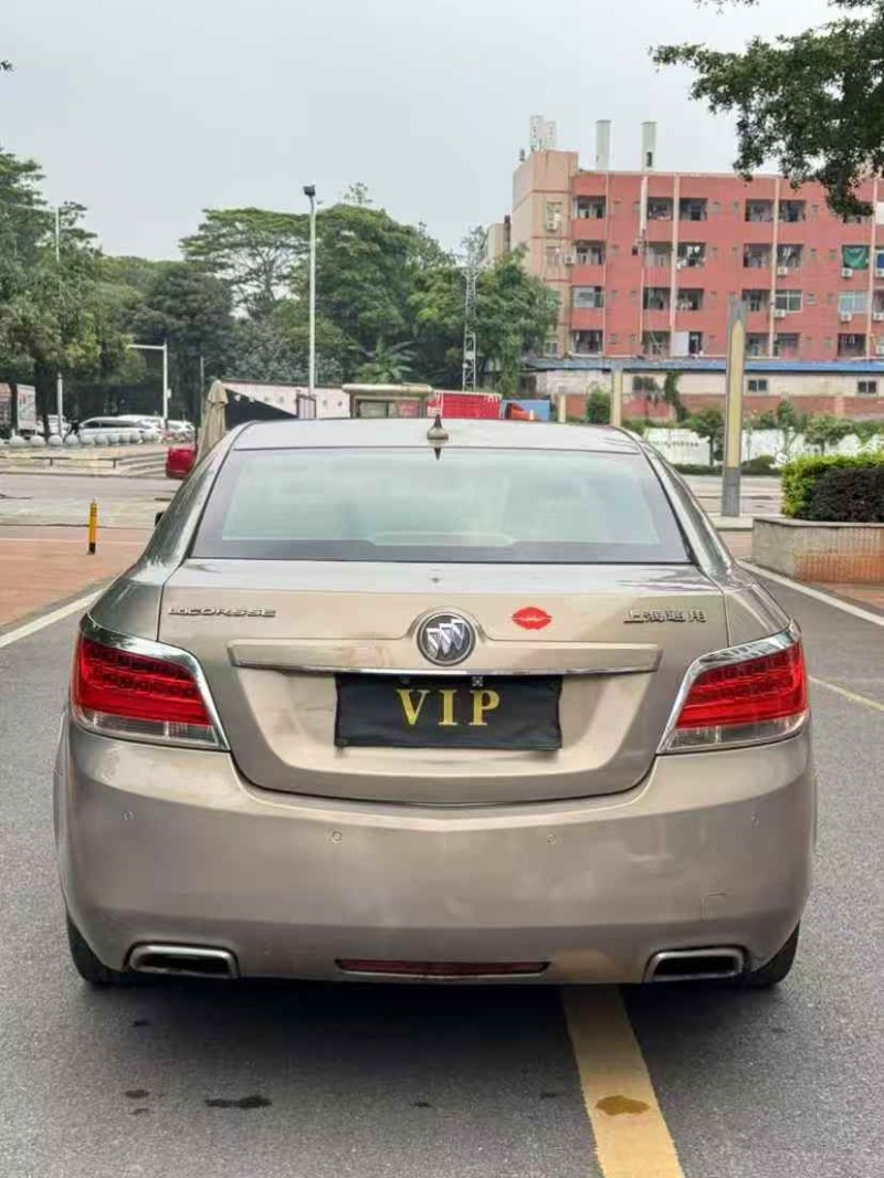 东莞11年别克君越7