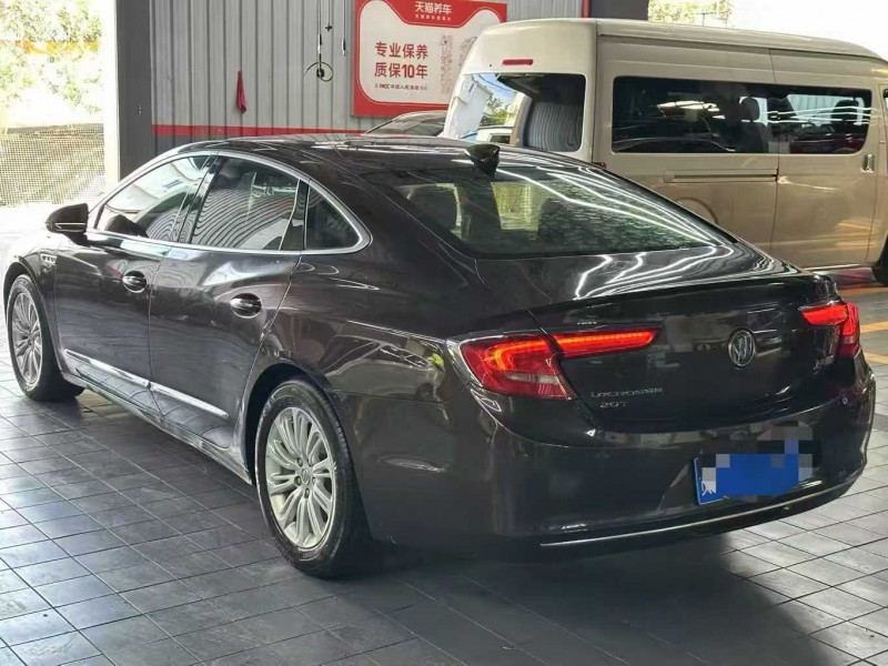 东莞17年别克君越4