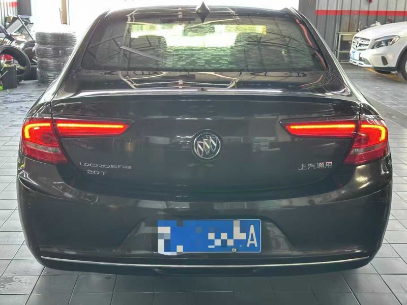 东莞17年别克君越5