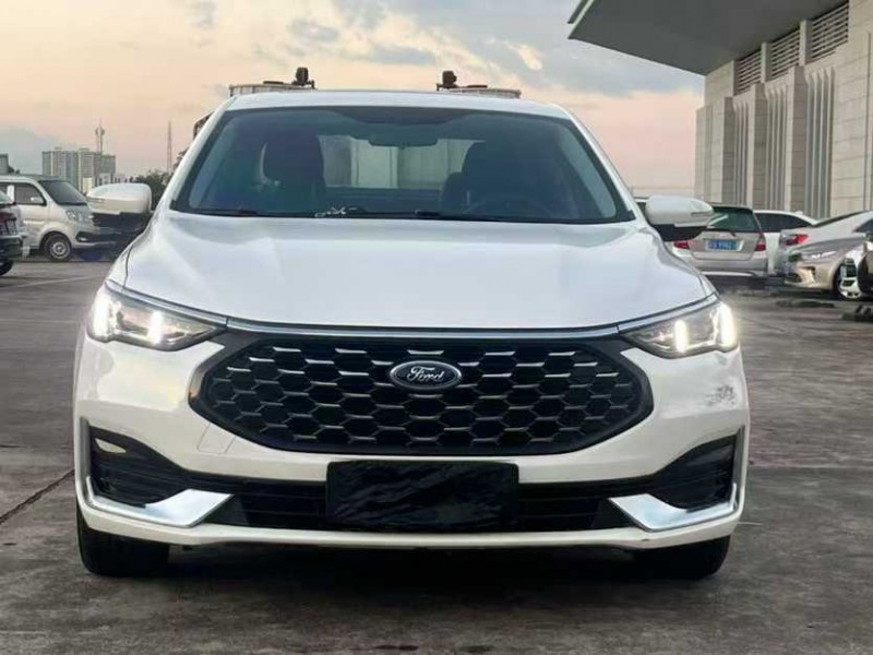 东莞22年福特福睿斯1