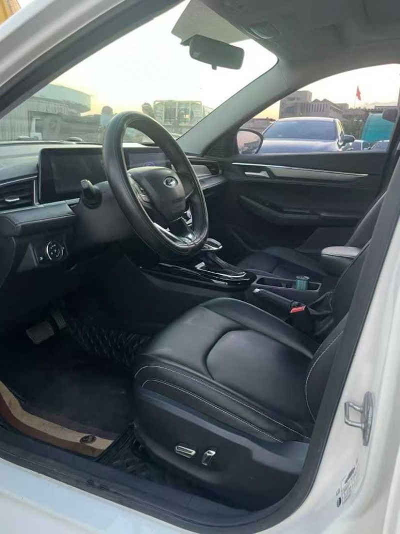 东莞22年福特福睿斯5