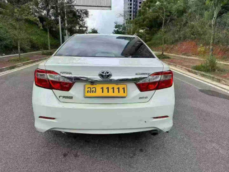 南宁14年丰田凯美瑞9