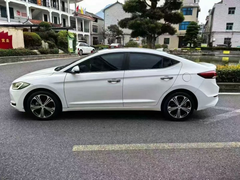 嘉兴19年现代领动7