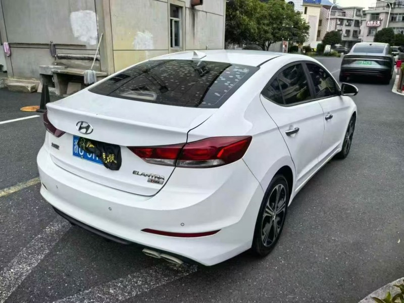 嘉兴19年现代领动8