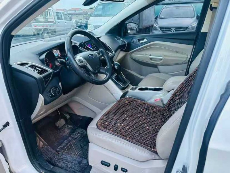 东莞14年福特翼虎7