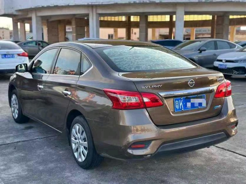 东莞17年日产轩逸7