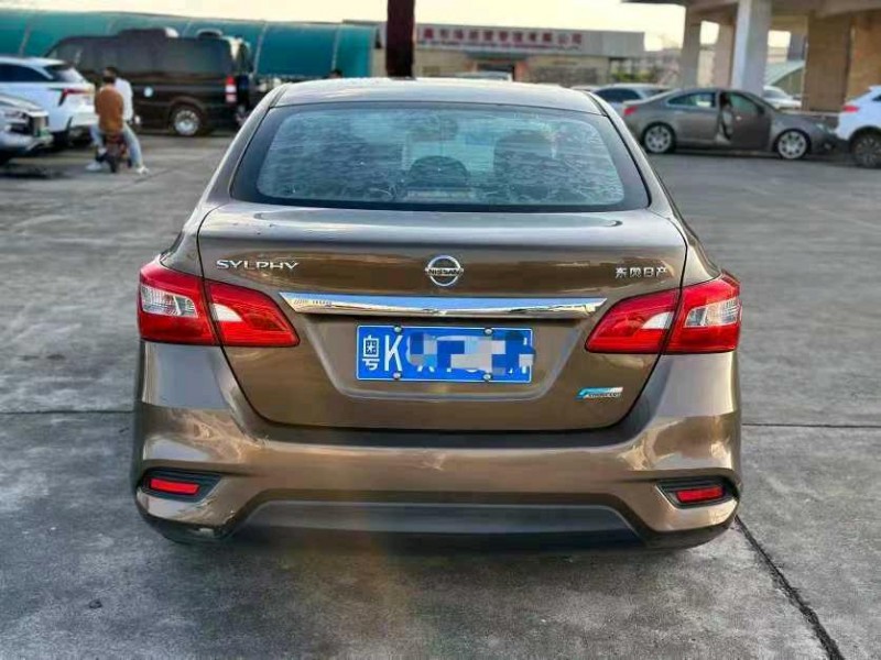 东莞17年日产轩逸8