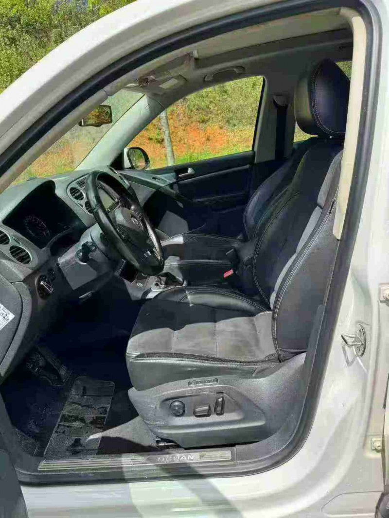 南宁16年大众途观4