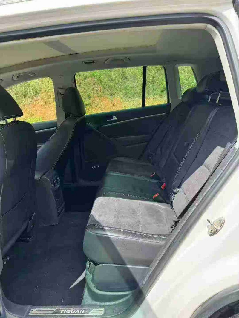 南宁16年大众途观6