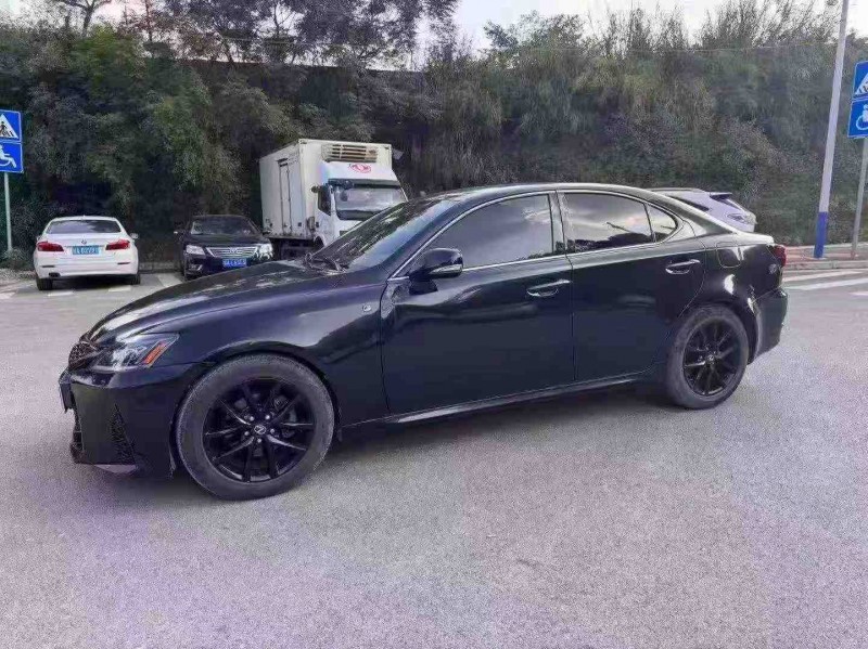 南宁15年雷克萨斯IS3