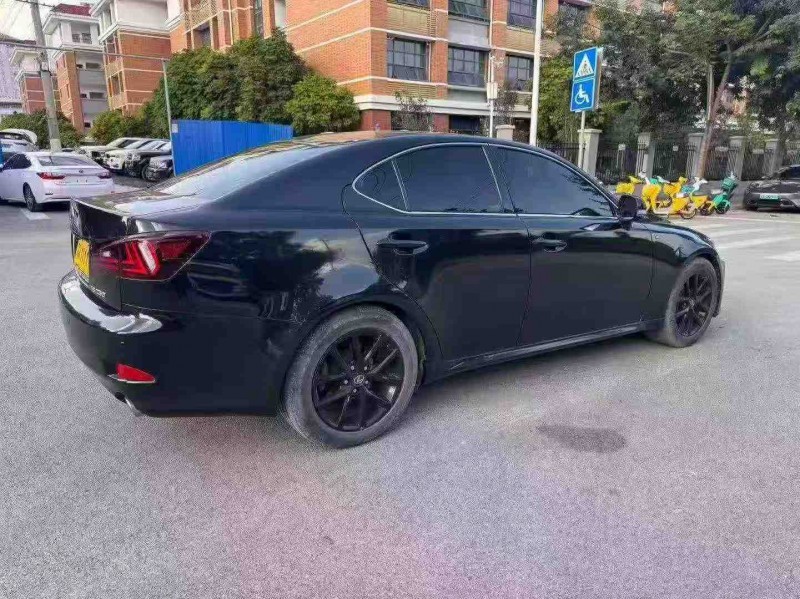 南宁15年雷克萨斯IS8