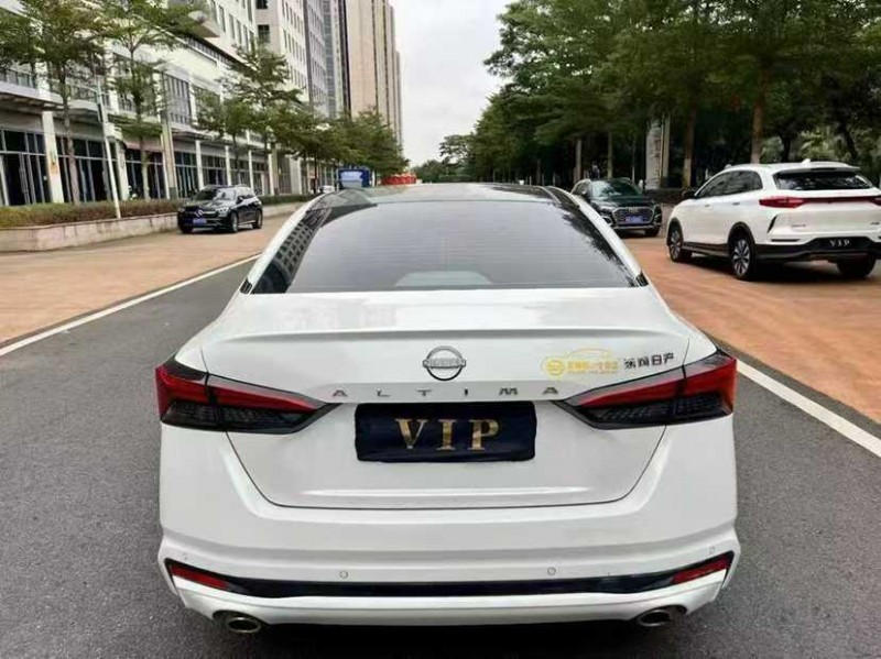 东莞23年日产天籁8