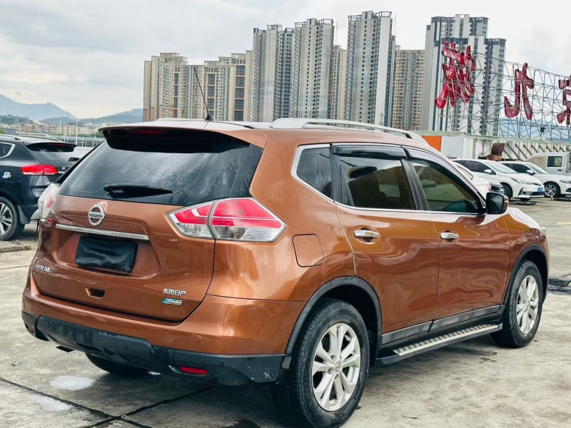 东莞14年日产奇骏9