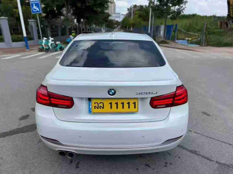 南宁18年宝马3系9