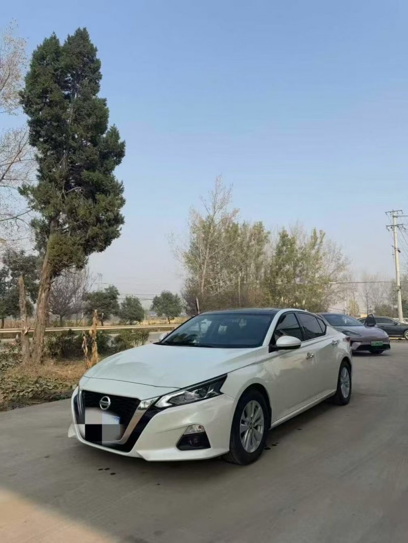 菏泽19年日产天籁2