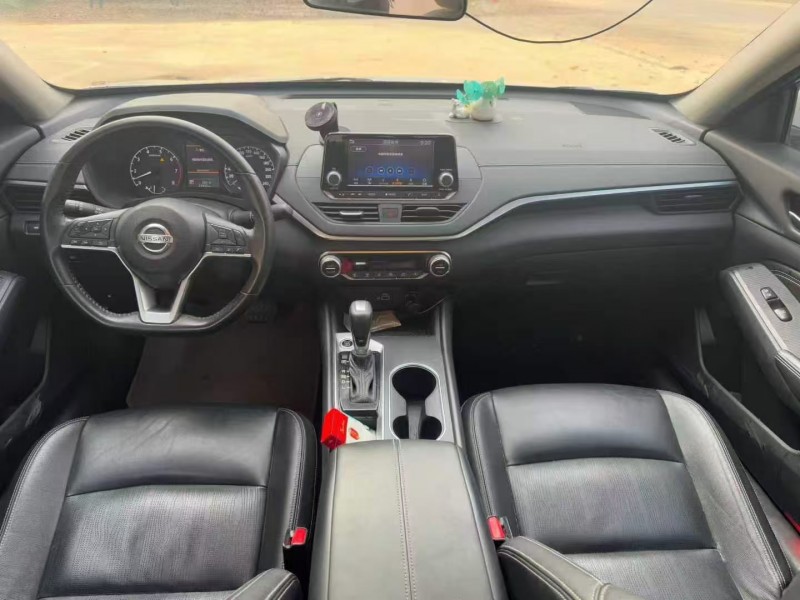 菏泽19年日产天籁5