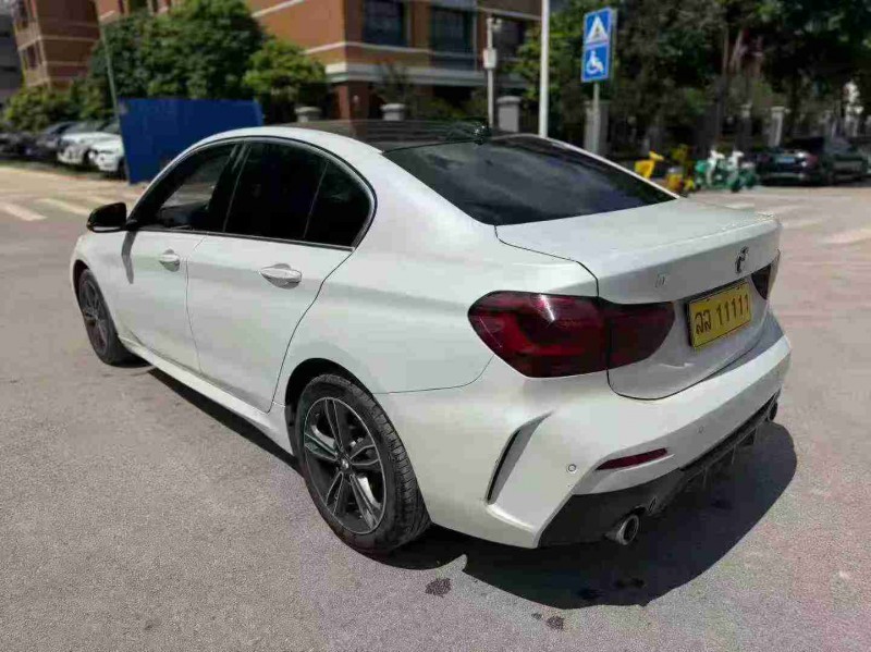 南宁22年宝马1系7