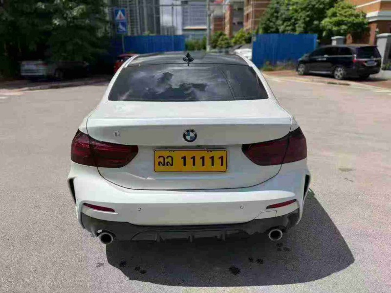 南宁22年宝马1系9