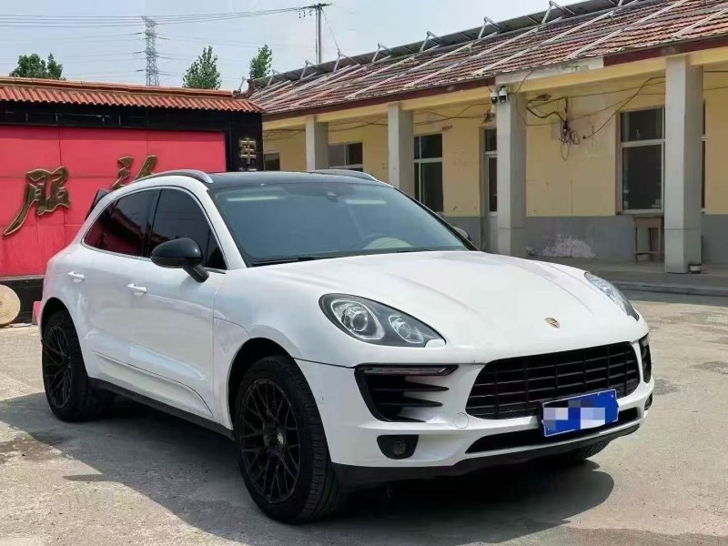 淄博17年保时捷Macan2