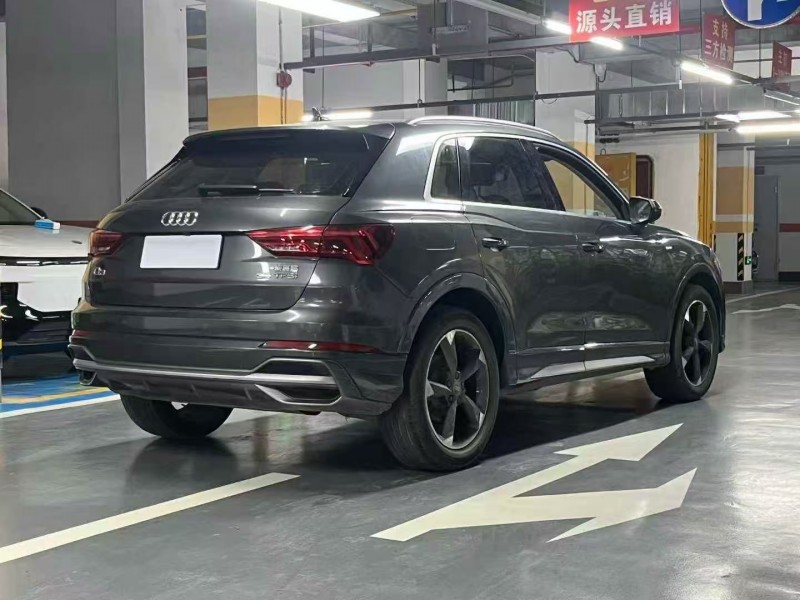 济宁19年奥迪Q37